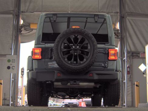 Used 2025 Jeep Wrangler Unlimited Sahara image 5