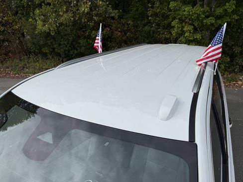 New 2026 GMC Yukon XL Elevation w/ LPO, Illumination Package image 11