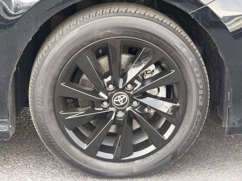 Used 2023 Toyota Camry LE w/ Convenience Package image 5