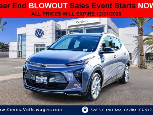 Used 2023 Chevrolet Bolt EUV LT w/ Driver Confidence Package image 3