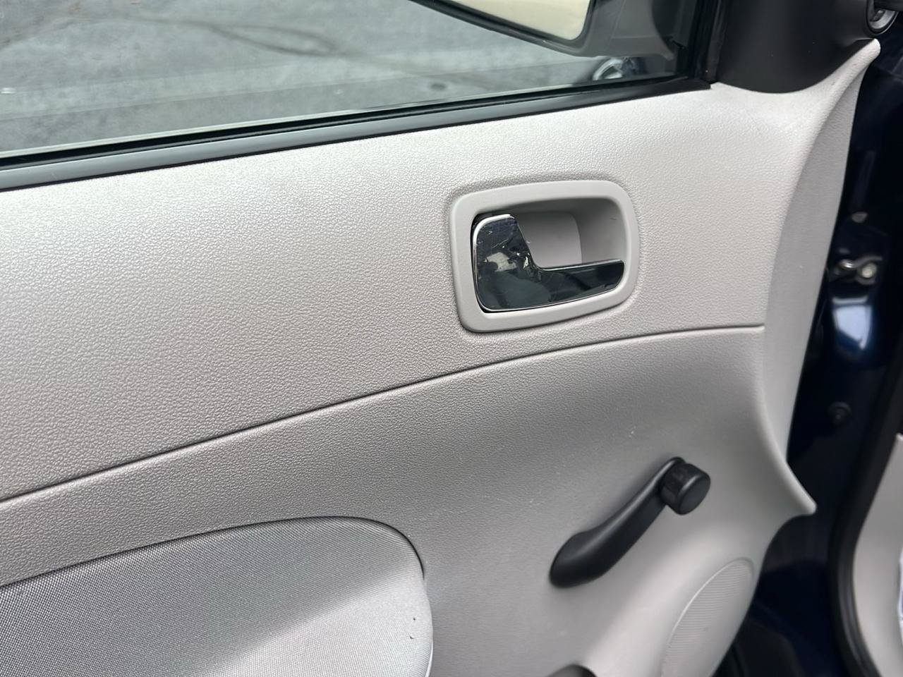 Used 2010 Chevrolet Cobalt LS FWD image 12