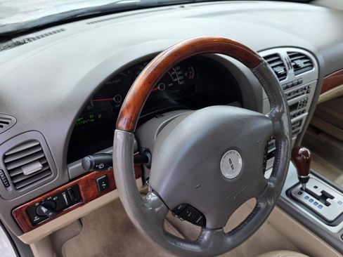 Used 2006 Lincoln LS image 9