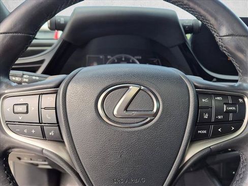Used 2022 Lexus ES 350 w/ Premium Package FWD image 12