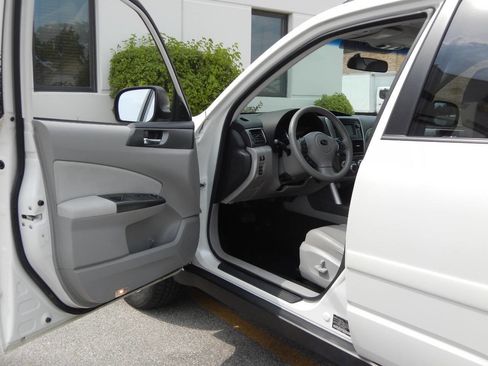 Used 2012 Subaru Forester 2.5X Limited image 25