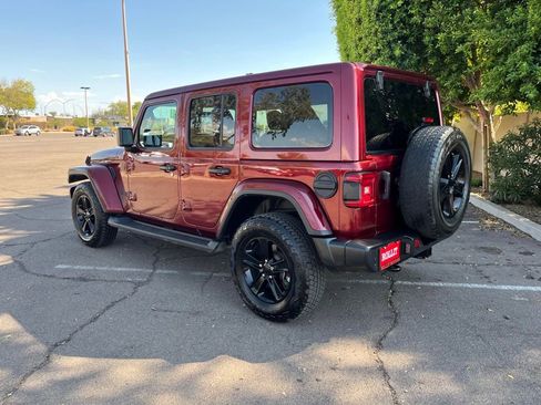Used 2021 Jeep Wrangler Unlimited Sahara image 6