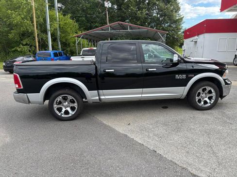 Used 2017 RAM 1500 Laramie w/ Convenience Group image 6
