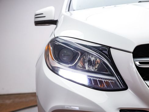 Used 2017 Mercedes-Benz GLE 350 4MATIC image 5
