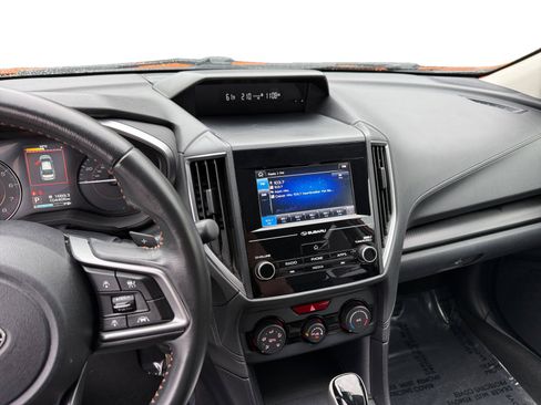 Used 2018 Subaru Crosstrek 2.0i Premium image 12