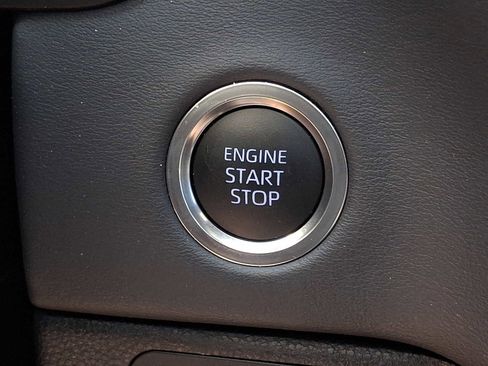 Used 2024 Toyota Tundra Platinum AWD/4WD image 22