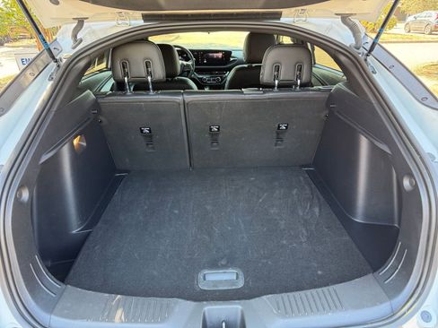 Used 2025 Buick Envista Sport Touring image 31