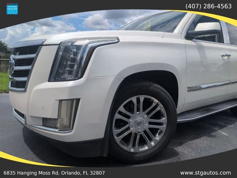 Used 2015 Cadillac Escalade 2WD image 10