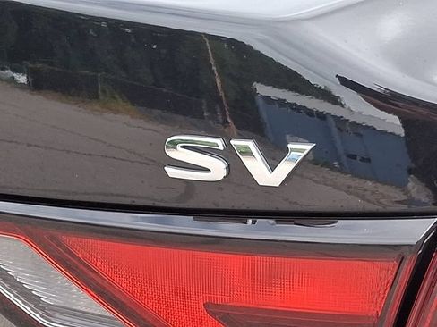 Used 2024 Nissan Sentra SV FWD image 33
