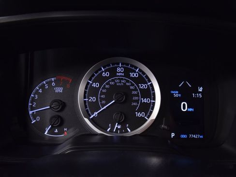 Used 2021 Toyota Corolla LE image 17