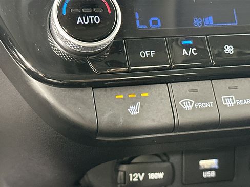 Used 2023 Hyundai Elantra SEL w/ Convenience Package FWD image 20
