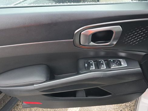 Used 2023 Kia Sorento EX FWD image 16