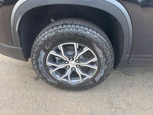 New 2026 GMC Acadia AT4 w/ Super Cruise Package image 10