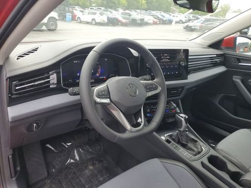 New 2025 Volkswagen Jetta SE image 12
