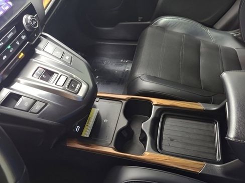 Used 2022 Honda CR-V Touring image 32