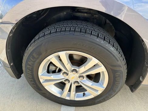 Used 2013 Chevrolet Equinox LT image 9