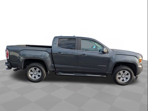 Certified 2016 GMC Canyon SLE w/ SLE Convenience Package image 3
