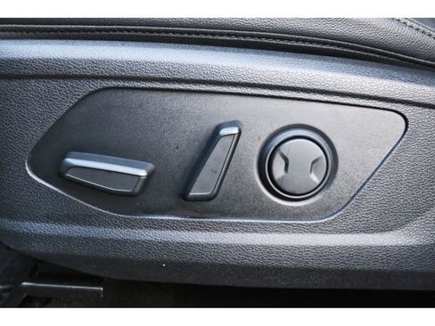 Used 2023 Kia Sportage SX image 30