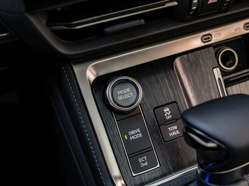 Used 2026 Lexus GX 550 image 57