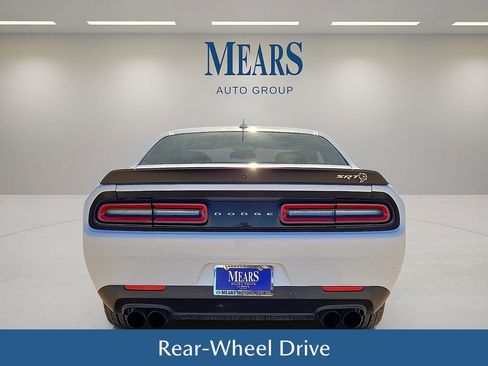 Used 2017 Dodge Challenger SRT Hellcat image 4