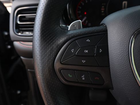 Used 2025 Dodge Durango GT RWD image 17