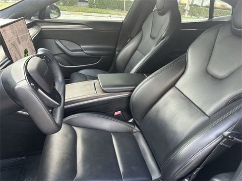 Used 2022 Tesla Model S image 24
