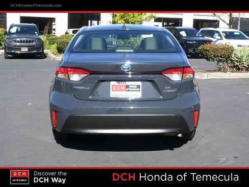 Used 2024 Toyota Corolla LE image 6