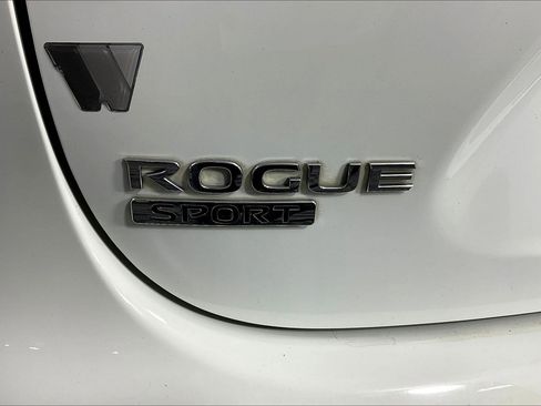 Used 2018 Nissan Rogue Sport S FWD image 23