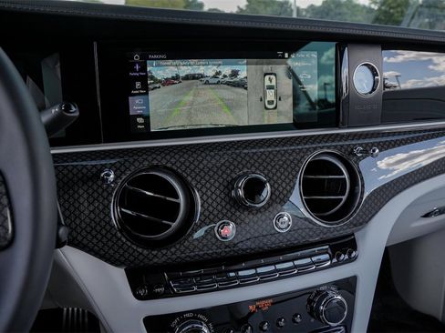 New 2025 Rolls-Royce Spectre Black Badge image 31