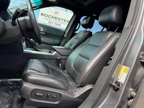 Used 2014 Ford Explorer XLT w/ Equipment Group 202A AWD/4WD image 5
