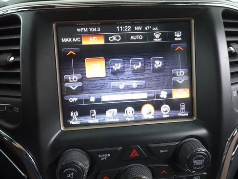 Used 2016 Jeep Grand Cherokee Limited AWD/4WD image 19