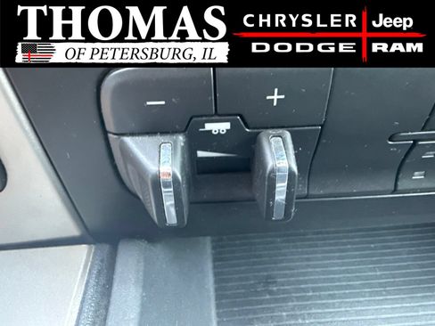 Used 2016 RAM 1500 Big Horn AWD/4WD image 32