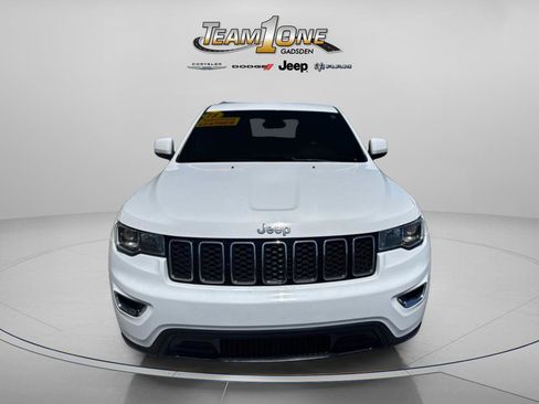 Used 2018 Jeep Grand Cherokee Laredo RWD image 2