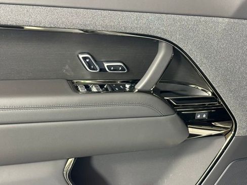 New 2026 Land Rover Range Rover Sport Dynamic SE AWD/4WD image 12