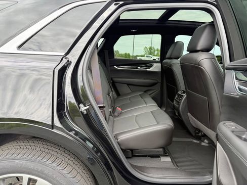 Used 2021 Cadillac XT5 Premium Luxury w/ LPO, Floor Liner Package AWD/4WD image 12