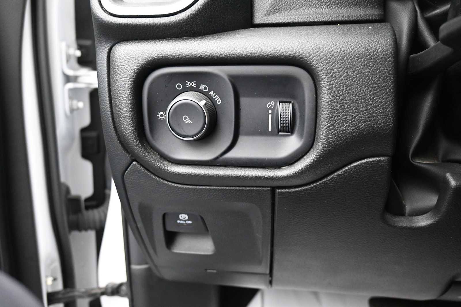 Used 2024 RAM 1500 Tradesman AWD/4WD image 10