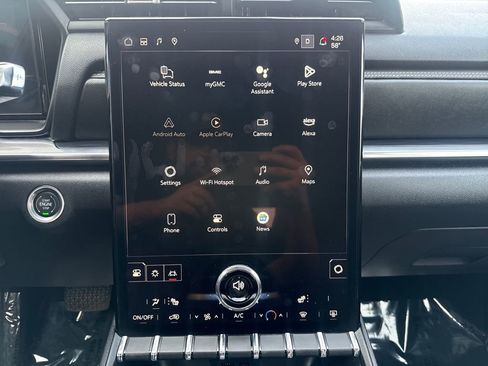 Used 2025 GMC Terrain Elevation image 18