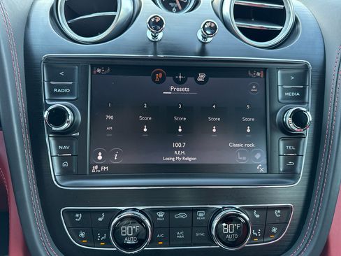 Used 2019 Bentley Bentayga image 53