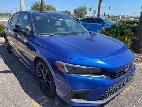 Used 2024 Honda Civic Sport image 2