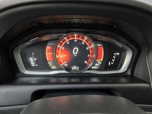 Used 2017 Volvo XC60 T5 Inscription w/ Preferred Option Package AWD/4WD image 13