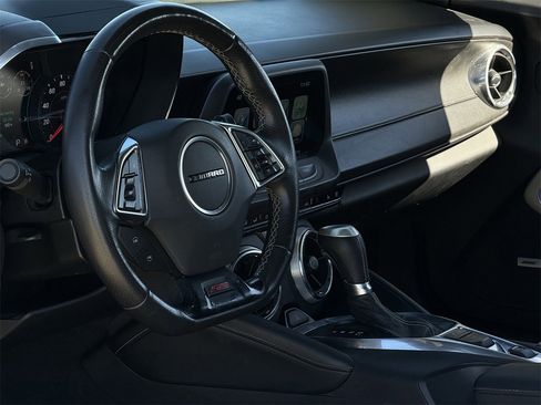 Used 2016 Chevrolet Camaro SS image 10