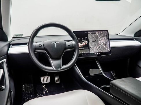 Used 2019 Tesla Model 3 Long Range image 16