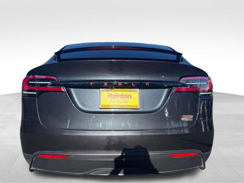 Used 2024 Tesla Model X image 9