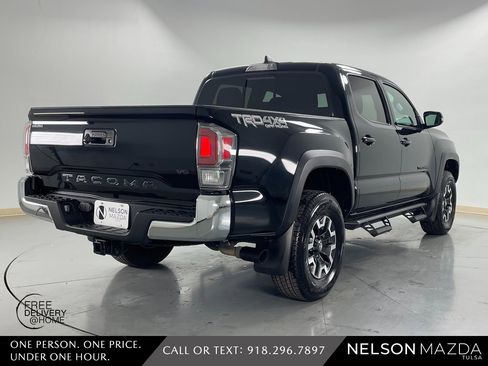 Used 2022 Toyota Tacoma TRD Off-Road image 6