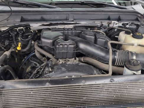 Used 2015 Ford F250 XLT w/ XLT Interior Package image 27