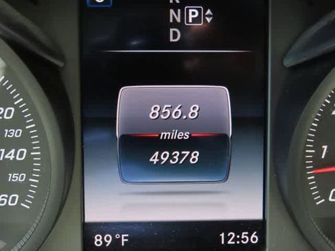 Used 2015 Mercedes-Benz C 300 4MATIC Sedan image 24