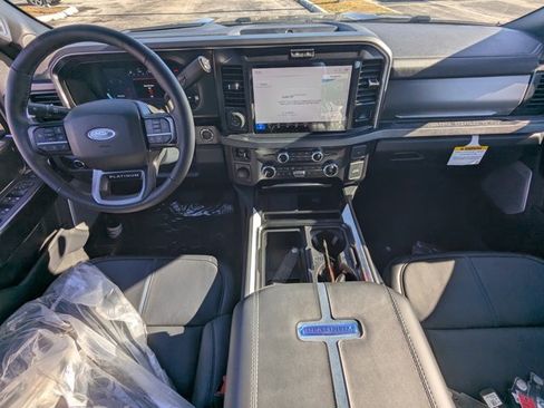 New 2026 Ford F450 Platinum w/ FX4 Off-Road Package image 16